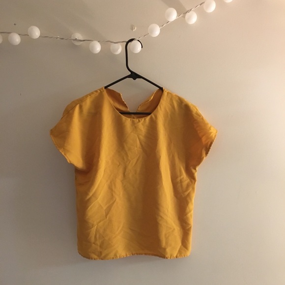 Vintage Tops - VINTAGE Mustard Yellow T-shirt Top